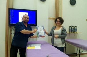 Курсы массажа в Израиле Учебный центр “ELEGANT” Шведский массаж Вручение диплома